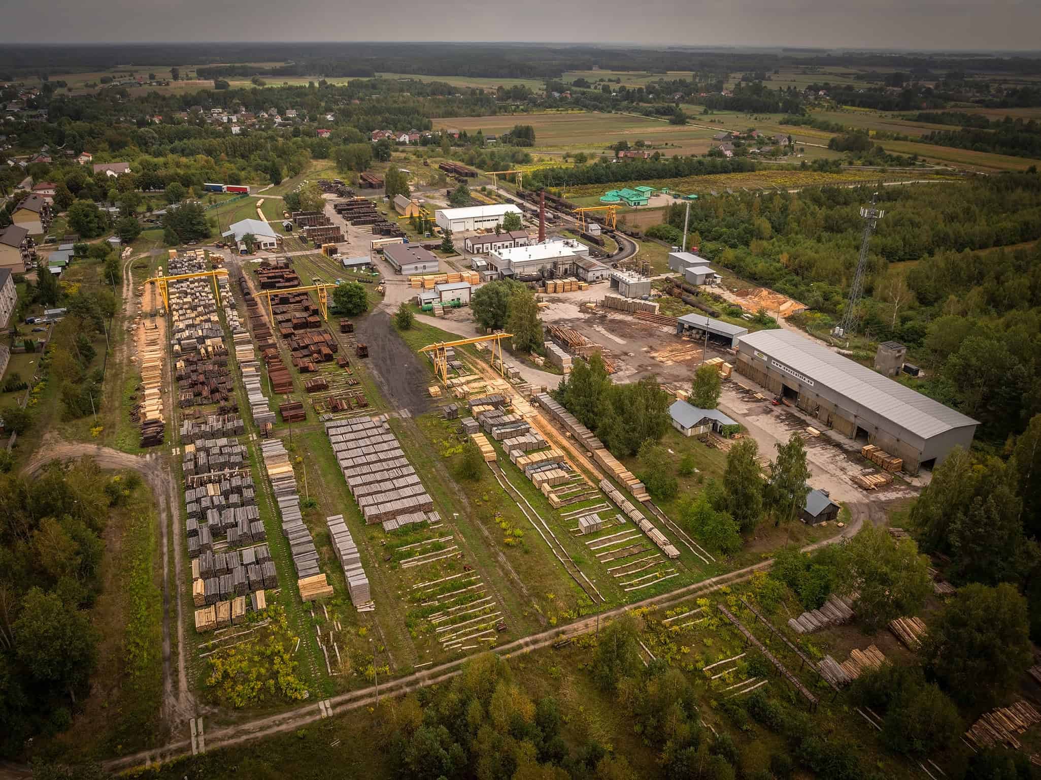 Nasycalnia podkładów kolejowych w Czeremsze, specjalizująca się w produkcji i impregnacji podkładów.